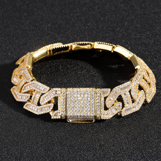 Newest 17mm CZ Diamond Iced Out Stud Link Bracelet for Men