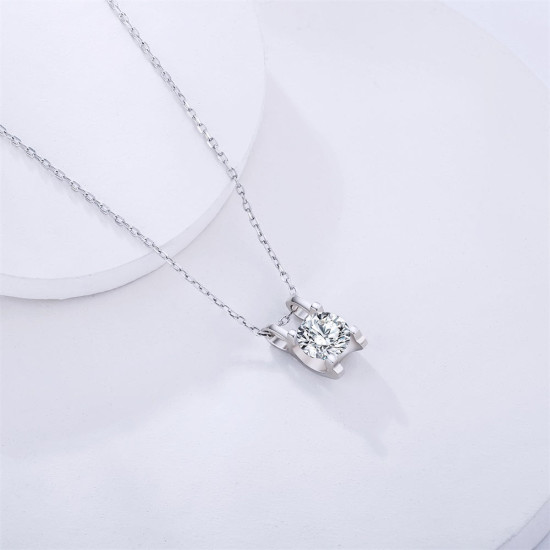 Lovely H 1.0 Carats VVS1 Moissanite Pendant Necklace for Women