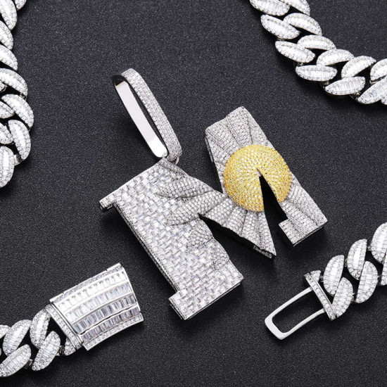 Iced Out M Small Daisy Pendant with Chain for Men