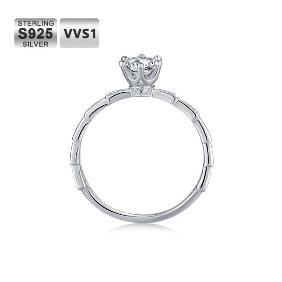 Modern 0.5 Carats VVS1 Moissanite Rings for Women